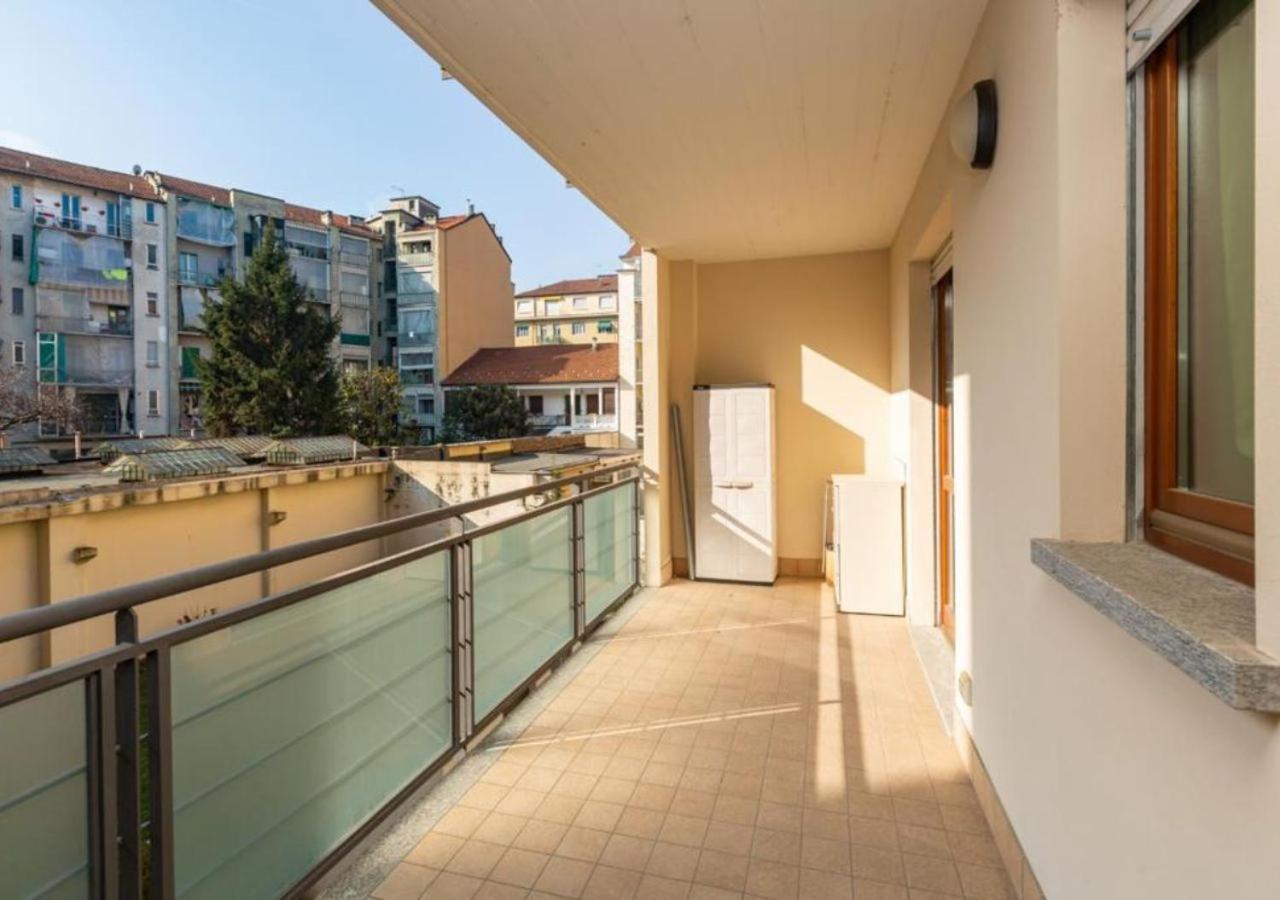 Comfy Cozy Apartment Close To Metro ตูริน ภายนอก รูปภาพ